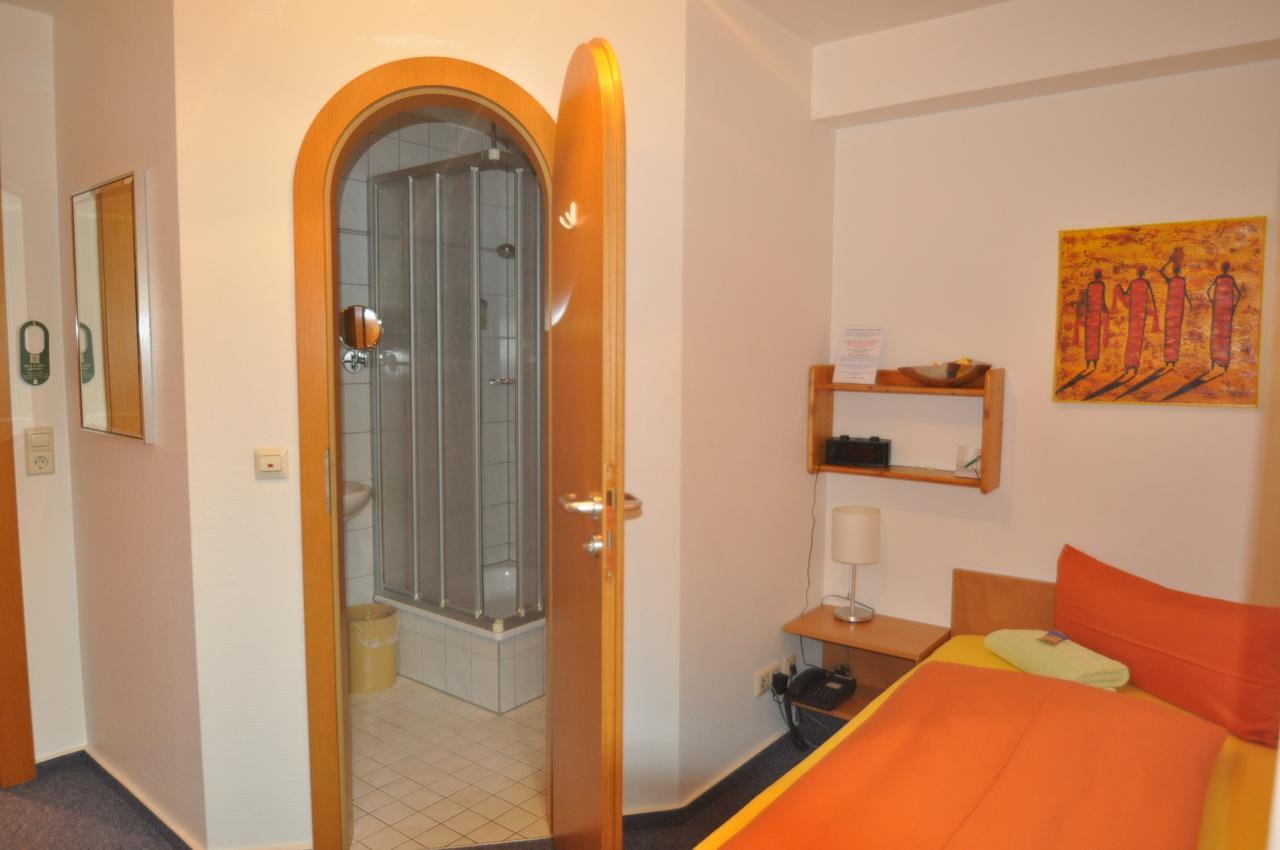 Apart Hotel Stadtgarten Uberlingen Buitenkant foto