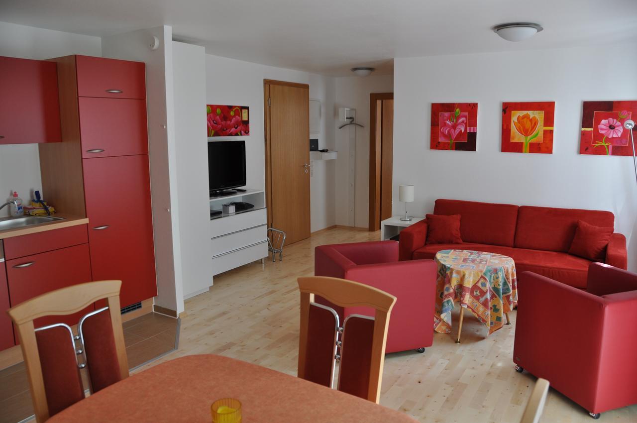 Apart Hotel Stadtgarten Uberlingen Buitenkant foto