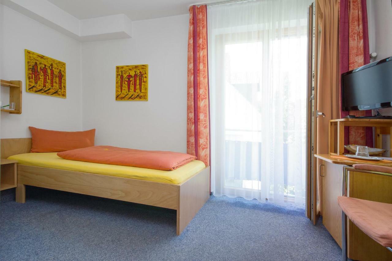 Apart Hotel Stadtgarten Uberlingen Buitenkant foto